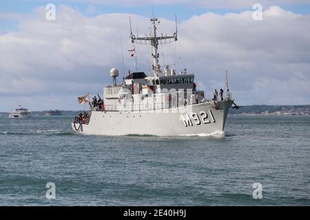 The Belgian Navy minehunter BNS LOBELIA in the Solent on passage to the Naval Base Stock Photo