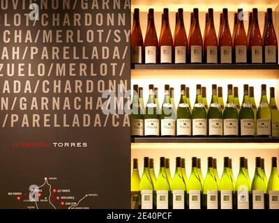 Vinoteca Torres - La Roca (Barcelona) by Toni Arola, Vinothek, spanien, spain, Spagna, Espa–a Catalu–a, gastronomie, gastronomy, gastronomia, gastrono