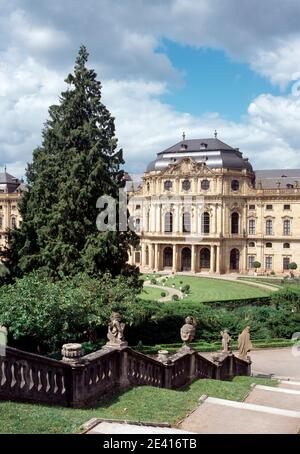 Gartenfassade, Blick von Osten mit Gartentreppe Stock Photo