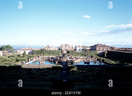 Blick vom oberen Garten auf Wasserparterre mit Fontana del Quadrato Stock Photo