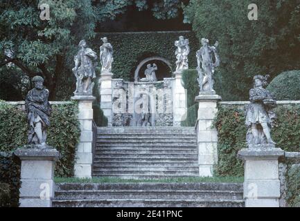 Gartentreppe Stock Photo