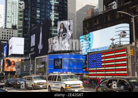 43rd Street and Broadway in the Times Square neighborhood of midtown Manhattan, New York City. Stock Photo