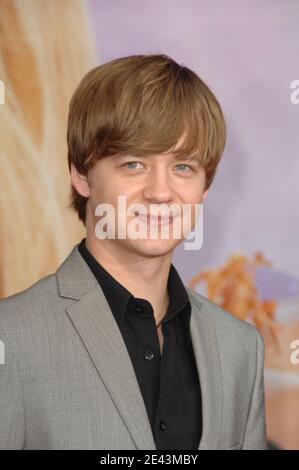 'Jason Earles attends the World Premiere of Walt Disney Pictures ''Hannah Montana The Movie'' Held at The El Capitan Theatre In Holywood, California, USA on April 2, 2009. Photo by Graylock/ABACAPRESS.COM (Pictured: Jason Earles)' Stock Photo