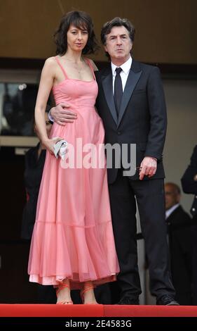 Francois Cluzet and his wife Valerie Bonneton arriving for the screening of 'A l'Origine' during the 62nd Cannes Film Festival at the Palais des Festivals in Cannes, France on May 21, 2009. Photo by Nebinger-Orban/ABACAPRESS.COM Stock Photo