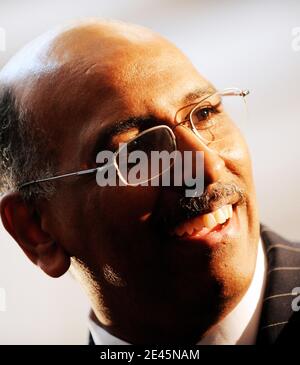 Republican National Committee (RNC) Chairman Michael Steele attends the unveiling of a statue of the late former President Ronald Reagan in the Capitol Rotunda in Washington, DC, USA on June 3, 2009. The Reagan statue will become part of the National Statuary Hall Collection, which is comprised of statues donated by individual states to honor men and women notable in each state's history. Photo by Olivier Douliery/ABACAPRESS.COM Stock Photo