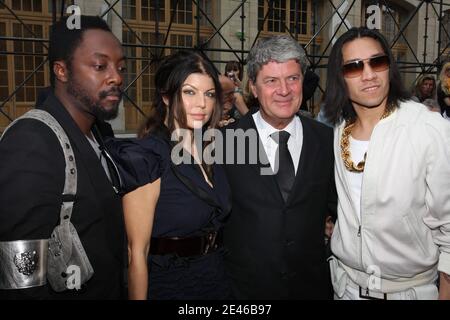 Keziah Jones with his girlfriend and CEO of Louis Vuitton Yves