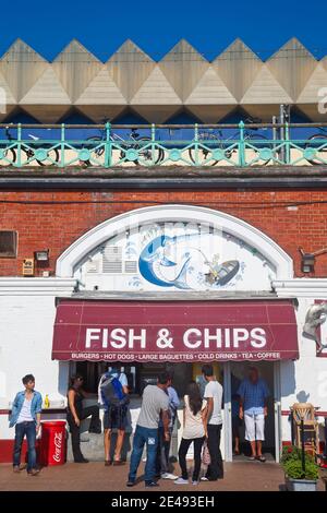 UK, England, Sussex, Brighton, Fish and Chips shop on seafront Stock Photo