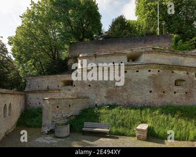Bastion, citations, defense system, city wall, clinker wall, brick wall, city moat, fortification, historic old town, historical, old town, monument, monument site, listed, place of interest