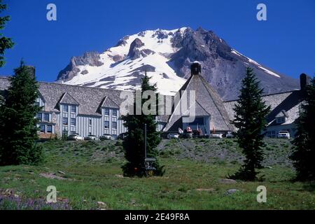 Timberline Lodge with Mt Hood, Mt Hood National Forest, Oregon Stock Photo