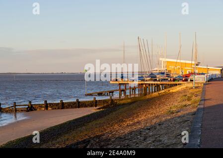 thames estuary yacht club photos