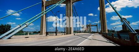 Bridge in a city, Hennepin Avenue Bridge, Minneapolis, Minnesota, USA Stock Photo
