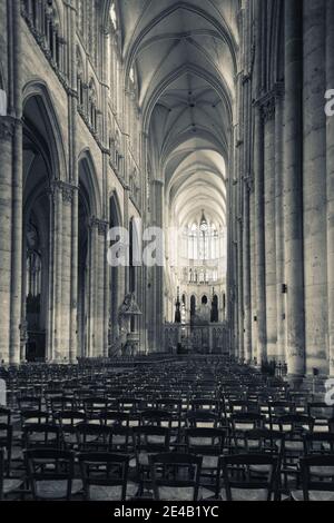 Interiors of a cathedral, Notre Dame d'Amiens, Amiens, Somme, Picardy, France