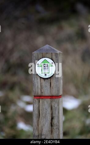 Footpath marker in a Derbyshire Nature Reserve Stock Photo