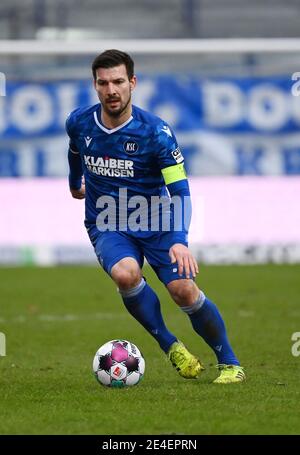 Karlsruhe, Germany. 23rd Jan, 2021. Football: 2. Bundesliga, Karlsruher SC - 1. FC Heidenheim, Matchday 17 at Wildparkstadion. Karlsruhe's Jerome Gondorf. Credit: Uli Deck/dpa - IMPORTANT NOTE: In accordance with the regulations of the DFL Deutsche Fußball Liga and/or the DFB Deutscher Fußball-Bund, it is prohibited to use or have used photographs taken in the stadium and/or of the match in the form of sequence pictures and/or video-like photo series./dpa/Alamy Live News