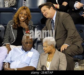 September 7, 2010: Star Jones, Alec Baldwin, Hank Aaron attends the fourth round Women's Singles match between Kim Clijsters of Belgium and Australia's Samantha Stosur during on Day 9 of the 2010 U.S. Open Tennis Championships at the USTA Billie Jean King National Tennis Center in Flushing, Queens, New York City. People: Star Jones, Alec Baldwin, Hank Aaron Credit: Storms Media Group/Alamy Live News Stock Photo