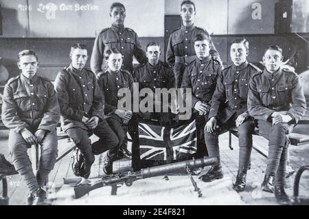 First world war soldiers of the British Empire in India - No. 6 Lewis Gun Section Stock Photo