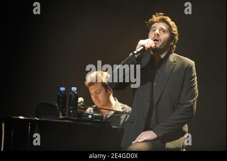 Patrick Fiori performs at the Leman Theater in Geneva, Switzerland on November 6, 2009. Photo by Loona/ABACAPRESS.COM Stock Photo