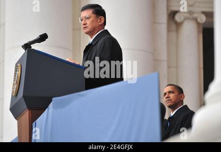 US President Barack Obama (R) watches as Secretary of Veterans Affairs Eric Shinseki delivers remarks at a Veterans Day ceremony at Arlington National Cemetery, in Arlington, Virginia, USA on Veterans Day on November 11, 2009. Photo by Kevin Dietsch/ABACAPRESS.COM Stock Photo