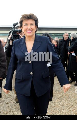 Roselyne Bachelot, ministre de la sante et des sports lors du lancement de la construction d'un nouvel hopital a Orleans, France le 27 Novembre, 2009. Photo Philippe Montigny/Filimages/ABACAPRESS.COM Stock Photo