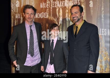 (L-R) Director Spike Jonze, cast member Max Records and producer Vincent Landay arriving for the premiere of Jonze's movie 'Max et les Maximonstres' (Where the Wild Things Are) at the Gaumont Marignan Champs Elysees theater in Paris, France on December 1, 2009. Photo by Giancarlo Gorassini/ABACAPRESS.COM Stock Photo