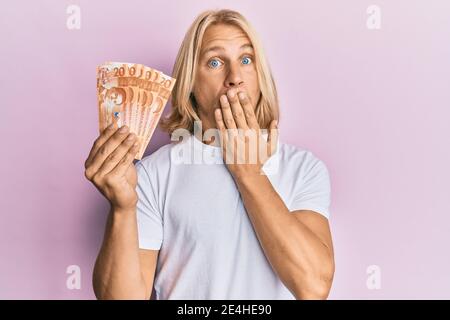 banknotes 20 Philippine peso Stock Photo - Alamy