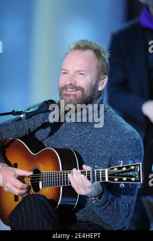 Sting lors de l'enregistrement de l'emission Vivement Dimanche a Paris, France, le 10 novembre 2009. Photo Max Colin/ABACAPRESS.COM Stock Photo