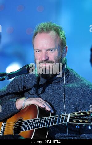 Sting lors de l'enregistrement de l'emission Vivement Dimanche a Paris, France, le 10 novembre 2009. Photo Max Colin/ABACAPRESS.COM Stock Photo