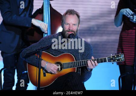 Sting lors de l'enregistrement de l'emission Vivement Dimanche a Paris, France, le 10 novembre 2009. Photo Max Colin/ABACAPRESS.COM Stock Photo