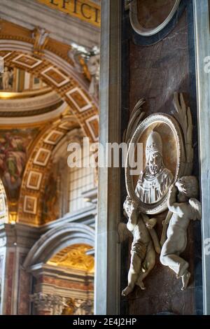 ST PETER'S BASILICA, VATICAN CITY - JANUARY 23, 2021: View of the Interior During Coronavirus Covid-19 Lockdown in Rome, Italy Stock Photo