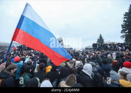 Saint Petersburg, Russia. 23rd Jan, 2021. A protester wearing a face ...