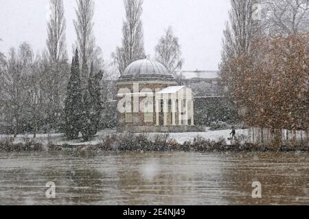 Heavy snow, Sadlers Ride, Hurst Park, East Molesey, Surrey, England, Great Britain, United Kingdom, Europe Stock Photo