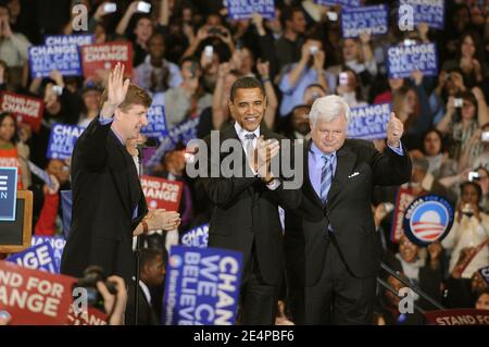 Illinois Senator and Democratic presidential candidate Barack Obama stands on stage with Massachusetts Senator Edward Kennedy, Caroline Kennedy and Rhode Island Congressman Patrick Kennedy during a campaign rally on the campus of American University in Washington, DC, USA on January 28, 2008. Obama received endorsements from Edward Kennedy, dean of the Democratic Party's liberal wing, Caroline Kennedy, daughter of the late US president John F. Kennedy, and Patrick Kennedy, son of the Massachusetts senator. Photo by Olivier Douliery /ABACAPRESS.COM Stock Photo