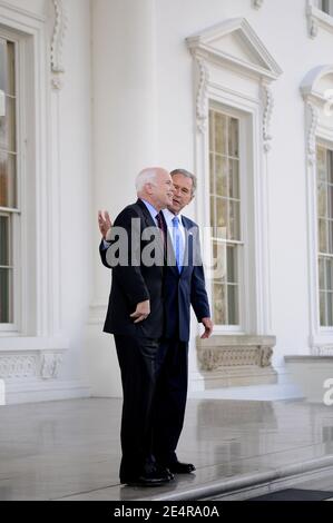 President George W. Bush greets Republican nominee John McCain, after he won last night primaries, at the White House in Washington DC, USA on March 5, 2008. Photo by Olivier Douliery/ABACAPRESS.COM Stock Photo