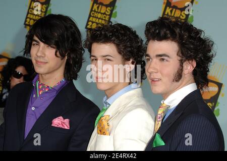 The Jonas Brothers attends the Nickelodeon's 2008 Kids' Choice Awards. Los Angeles, CA, USA on March 29, 2008. Photo by Lionel Hahn/ABACAPRESS.COM Stock Photo