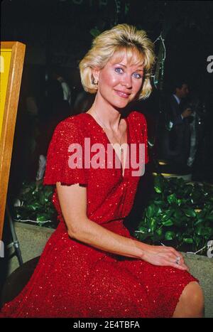 Dee Wallace 1987  Credit: Ralph Dominguez/MediaPunch Stock Photo