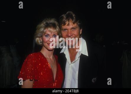 Dee Wallace And Christopher Stone 1987  Credit: Ralph Dominguez/MediaPunch Stock Photo