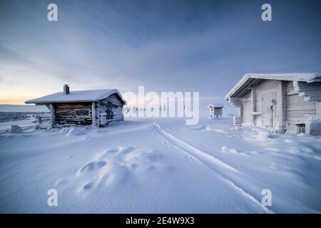 Pahakuru open wilderness hut in Pallas-Yllästunturi National Park, Enontekiö, Lapland, Finland Stock Photo