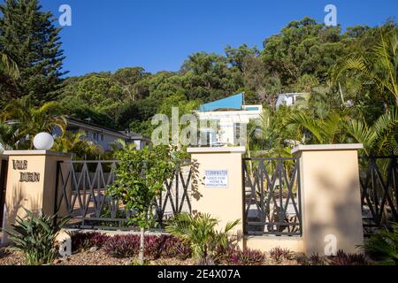 Sydney detached home in Palm Beach with large green tropical garden,Sydney,NSW,Australia Stock Photo