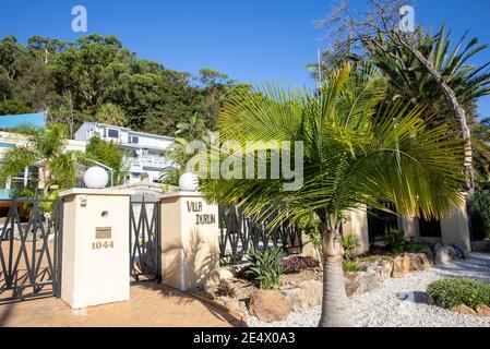 Sydney detached home in Palm Beach with large green tropical garden,Sydney,NSW,Australia Stock Photo