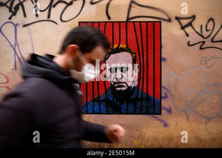 Rome, Rome, Italy. 25th Jan, 2021. A poster by street artist Harry Greb depicting Russian opposition leader Alexei Navalny has appeared in downtown Rome, January 25, 2021 Credit: Vincenzo Livieri/ZUMA Wire/Alamy Live News Stock Photo