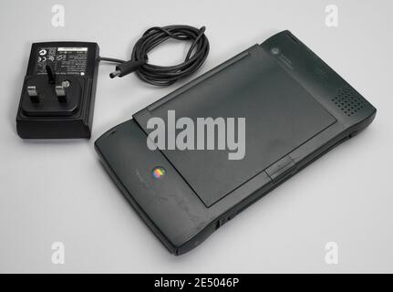 Apple newton pad hi-res stock photography and images - Alamy Apple newton pad hi-res stock photography and images - Alamy