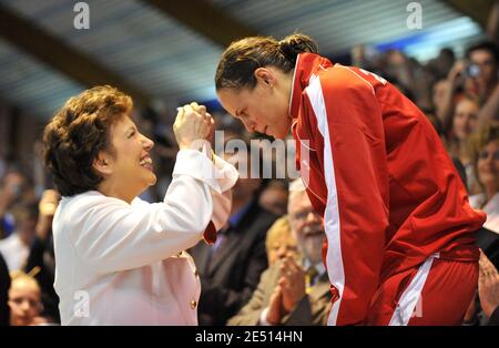 France's Laure Manaudou performs on women's 100m backstroke finale during the French swimming championships in Dunkerque, France, on April 26, 2008. Photo by Christophe Guibbaud/Cameleon/ABACAPRESS.CO Stock Photo