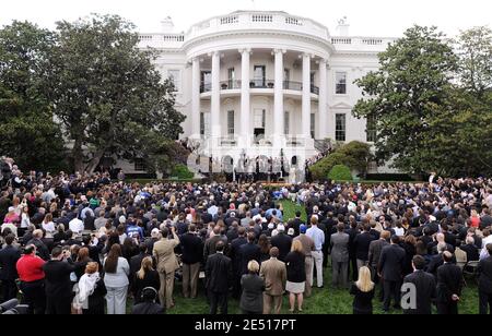 US President George W. Bush speaks during a ceremony honoring the New York Giants, winners of the 2008 Super Bowl, on the South Lawn of the White House in Washington, DC, USA on April 30, 2008. Photo by Olivier Douliery /ABACAPRESS.COM Stock Photo