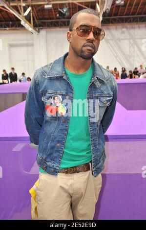 Singer Kanye West arrives at the © Murakami Gala at MOCA hosted