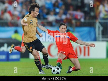Spain's David Silva is tackled by Russia's Igor Semshov during the UEFA European Championship 2008, Semi Final, Russia vs Spain at Hersnt-Happel Stadium in Vienna, Austria on June 26, 2008. Spain won 3-0. Photo by Steeve McMay/Cameleon/ABACAPRESS.COM Stock Photo