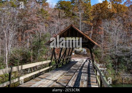 Mentone, Alabama/USA-Nov. 16, 2018: Old Union Crossing Covered Bridge, a wood and metal combination bridge dating back to the American Civil War. Stock Photo