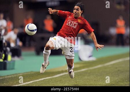 Carlos Tevez during the UEFA Super Cup Final, Manchester United v Zenit St Petersburg at Stade Louis II in Monaco, on August 29, 2008. Photo by Willis Baker/Cameleon/ABACAPRESS.COM Stock Photo