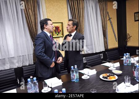 Exclusive. French President Nicolas Sarkozy and European Commission President Jose Manuel Barroso received by Georgia's President in Tbilisi, Georgia, on September 8, 2008. Photo by Elodie Gregoire/ABACAPRESS.COM Stock Photo