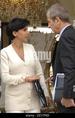 Pregnant Justice Minister Rachida Dati and Junior Minister for Spatial Planning Hubert Falco, leave the Ministers council at the Elysee Palace in Paris, France, on September 17, 2008. Photo by Giancarlo Gorassini/ABACAPRESS.COM Stock Photo