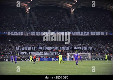 Lyon's fans banner during the UEFA Champions League soccer match, Olympique Lyonnais vs AFC Fiorentina at the Gerland stadium in Lyon, France on September 17, 2008. (2-2). Photo by Stephane Reix/ABACAPRESS.COM Stock Photo